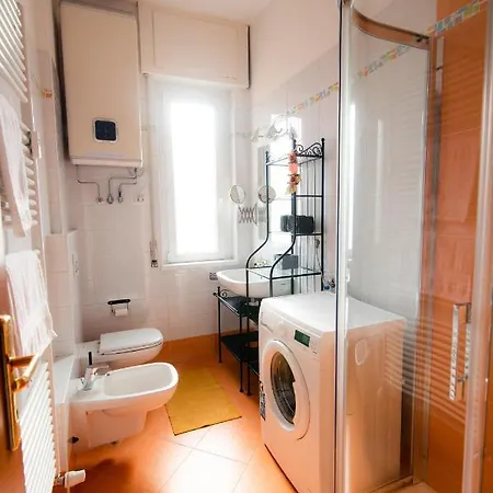 Casina, Close To Train Station