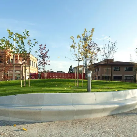 Daire Casina, Close To Train Station Como